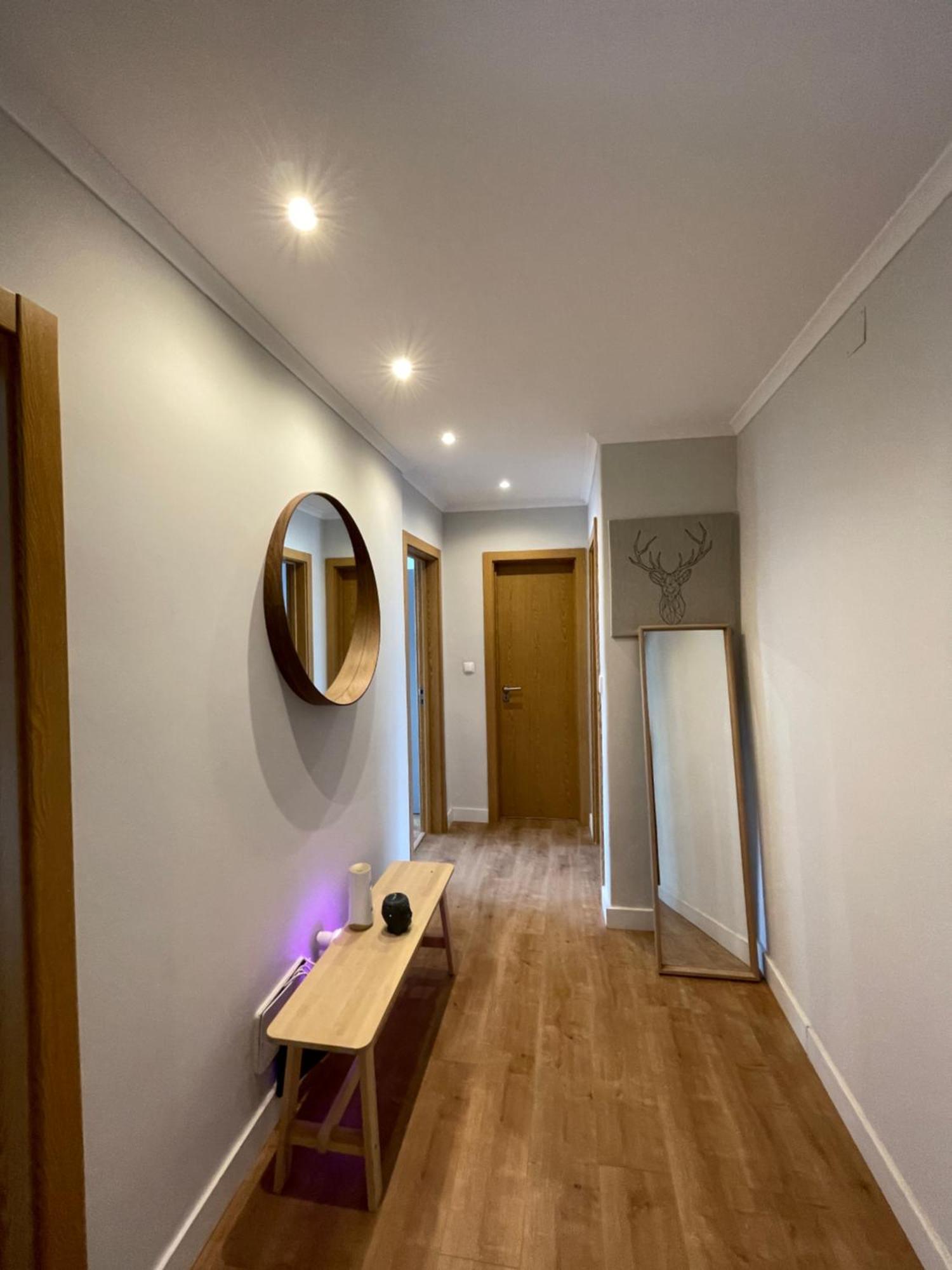 Quarto De Casal Close To Lisbon Flat Equipado Almada Exterior photo